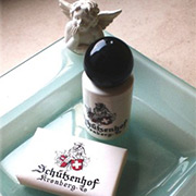 Seife und Duschgel mit Logo